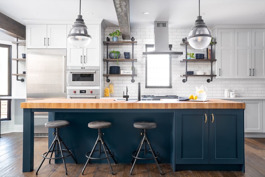 The kitchen from an alternate angle.